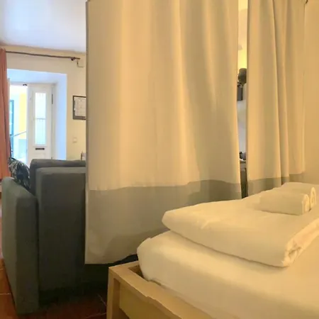 Espaco Madalena - M05 Studio Apartment Lisbon